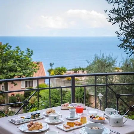 Martino Hotell