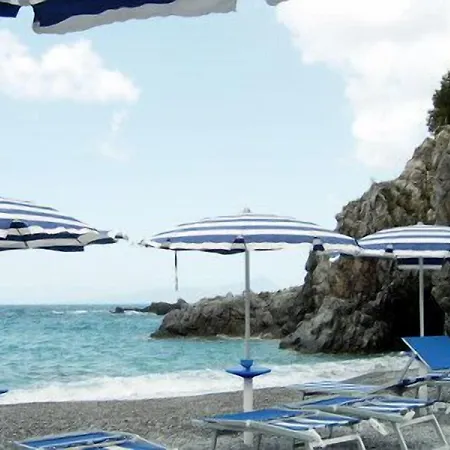 Martino Hotel 3*