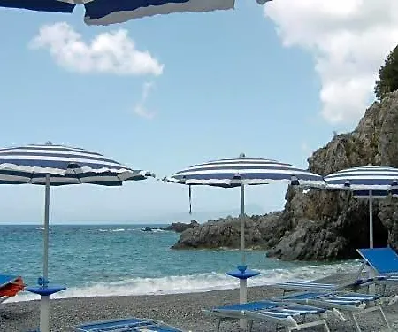 Martino Hotell 3*