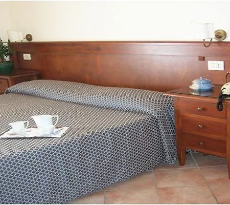Martino 3*